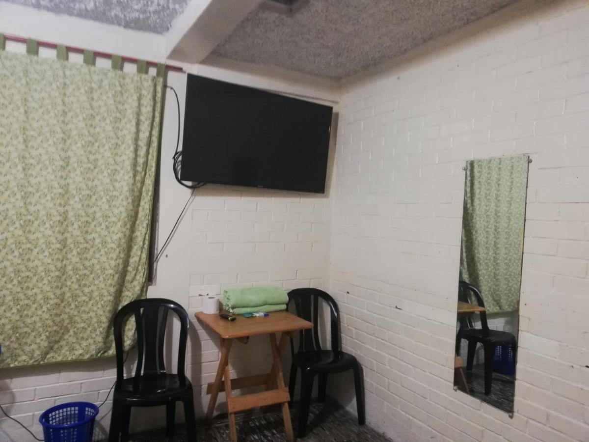 Hotel El Meson Guatemala מראה חיצוני תמונה