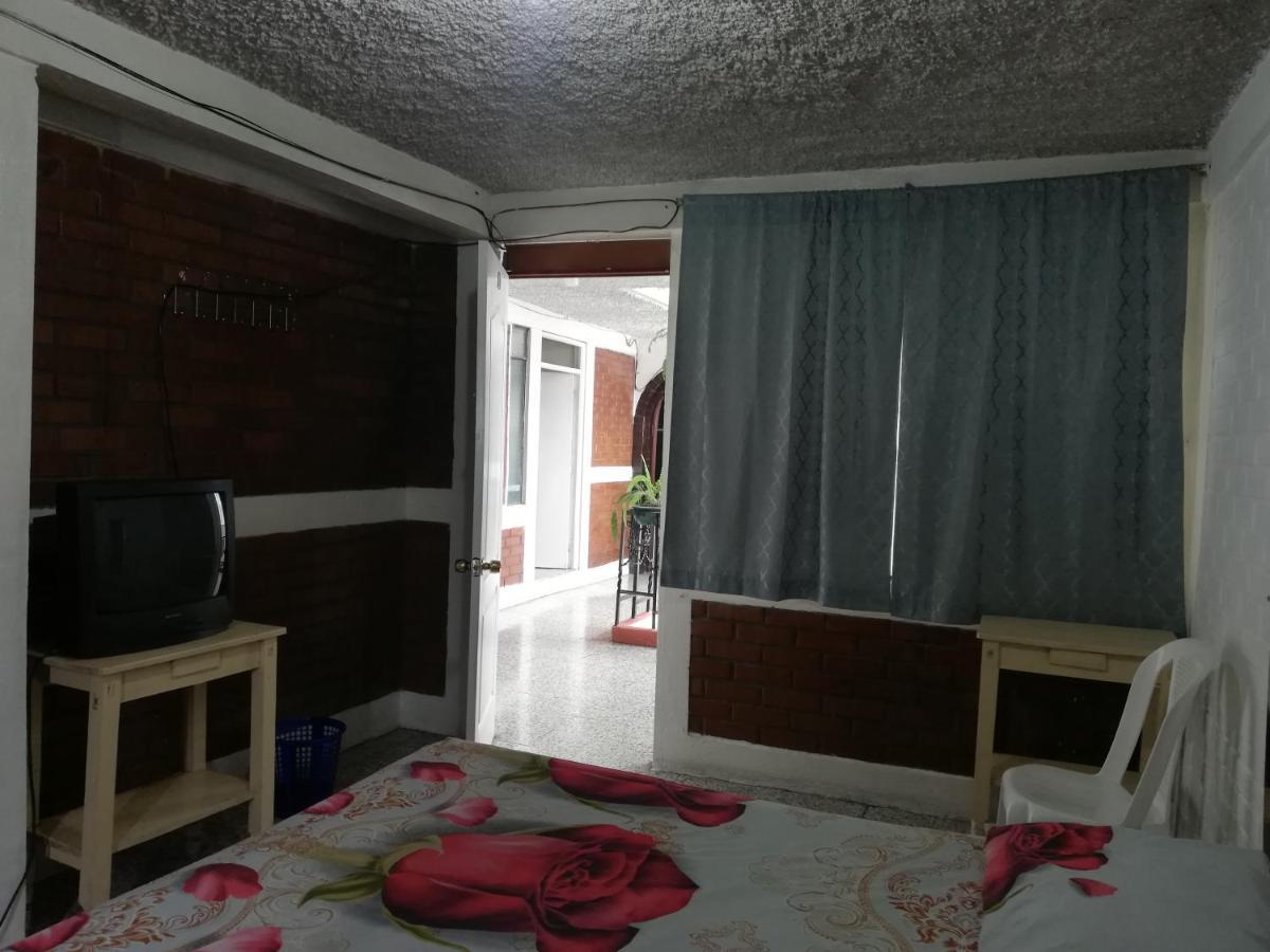 Hotel El Meson Guatemala מראה חיצוני תמונה