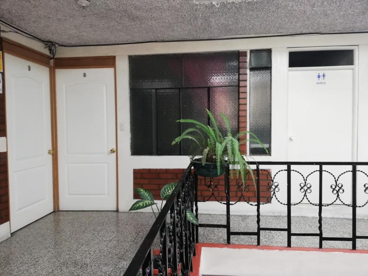 Hotel El Meson Guatemala מראה חיצוני תמונה